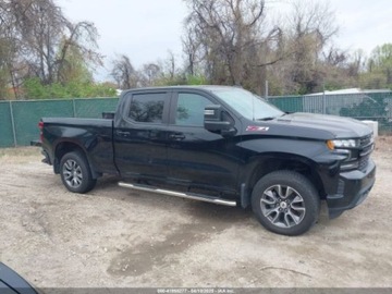 Chevrolet Silverado II 2021 Chevrolet Silverado 1500 Crew Cab 147 RST 2021 3.0l 3.0 Diesel 277KM, zdjęcie 6