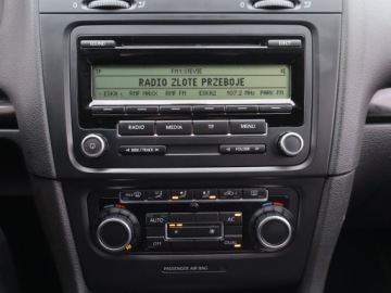 Volkswagen Golf VI Hatchback 5d 1.6 TDI-CR DPF BlueMotion 105KM 2010 VW Golf 1.6 TDI, 1. Właściciel, Klima, zdjęcie 11