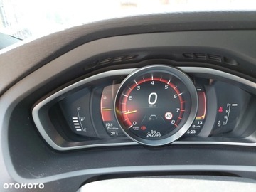 Volvo V40 II Hatchback Facelifting 1.5 T3 152KM 2019 Volvo V40 II 1.5 T3 R-Design automat, bogate wyposażenie, gwarancja, zdjęcie 13