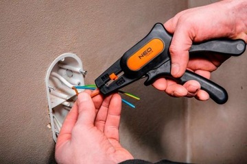 АВТОМАТИЧЕСКИЙ СНЯТНИК ИЗОЛЯЦИИ 195 мм 01-519 NEO