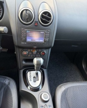 Nissan Qashqai I Crossover Facelifting  2.0 dCi 150KM 2013 Nissan Qashqai Nissan Qashqai 2.0 dCi 4 x 4 DPF 360 2.0 Diesel 150KM, zdjęcie 14