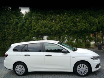 Fiat Tipo II Station Wagon 1.4 95KM 2019 Fiat Tipo 1.4 zwykła benzyna Stan Idealny, zdjęcie 8