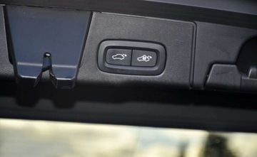 Volvo XC60 II 2021 Volvo XC 60 Volvo XC 60 B4 B Geartronic Momentum Pro 2.0 Benzyna 197KM, zdjęcie 15