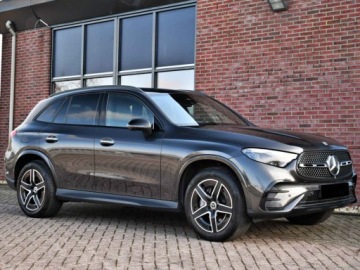 Mercedes GLC C254/X254 Coupe 2.0 200 204KM 2026 MERCEDES-BENZ GLC 200 4-Matic AMG Line 2.0 (204KM) 2026, zdjęcie 3