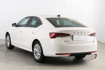 Skoda Octavia IV Liftback 1.5 TSI EVO 150KM 2024 Skoda Octavia 1.5 TSI e-tec, Salon Polska, zdjęcie 3