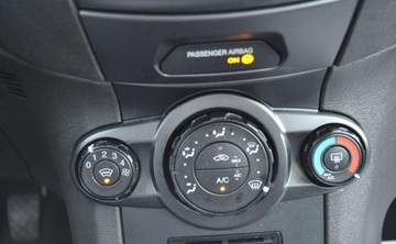 Ford Fiesta VII Hatchback 3d Facelifting 1.25 82KM 2017 Ford Fiesta LIFT 1.25 Benzyna Klimatyzacja Cz.parkowania 1.2 Benzyna 82KM, zdjęcie 26