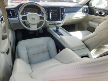 Volvo S60 III Sedan 2.0 T5 250KM 2020 Volvo S60 T5 Momentum 2020 2.0l 2.0 Benzyna 250KM, zdjęcie 8