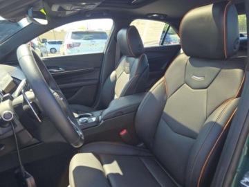 Cadillac 2025 Cadillac CT4 V 1SF 2025 2.7 Benzyna 325KM, zdjęcie 6