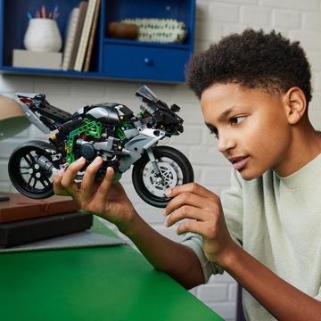 LEGO Technic 42170 Motocykl Kawasaki Ninja H2R Prezent