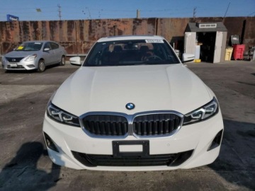 BMW Seria 3 G20-G21 2023 BMW Seria 3 330i, 2023r., 2.0L 2.0 Benzyna 255KM, zdjęcie 4