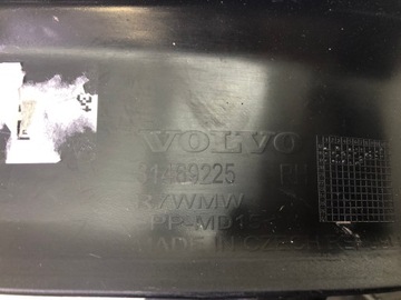 VOLVO XC40 II НАКЛАДКА ВНУТРЕННЯЯ РАМА, СПРАВА
