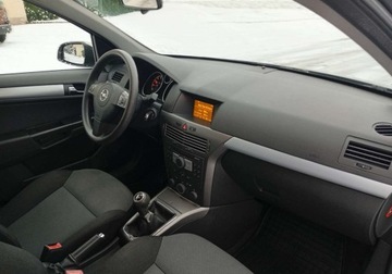 Opel Astra H Kombi 1.6 Twinport ECOTEC 105KM 2005 Opel Astra Zarejestrowany - ubezpieczony - benzyna - 1,6 - 105 KM 1.6 105KM, zdjęcie 12