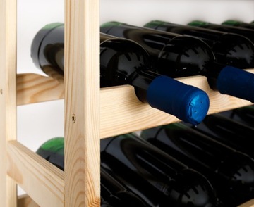 Деревянная винная полка на 30 бутылок.