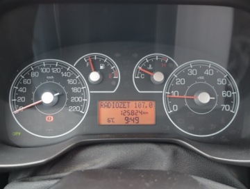 Fiat Punto Grande Punto Hatchback 5d 1.4 8v 77KM 2008 Fiat Grande Punto 1.4, Klima, El. szyby, zdjęcie 10