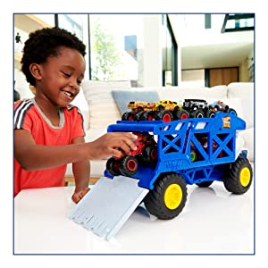 HOT WHEELS MONSTER TRUCK TRANSPORTER RINO RIG