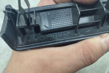 KOMPLET LIŠTA VNĚJŠÍCH OPEL SIGNUM 9180755 DIESEL 74KW 2003