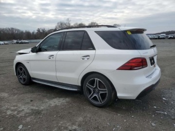 Mercedes GLE W166/C292 2018 Mercedes-Benz GLE 43 AMG 2018 3.0l 3.0 Benzyna 385KM, zdjęcie 1