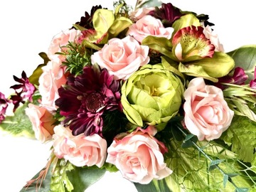 Эксклюзивное оформление букета Букет роз для памятника