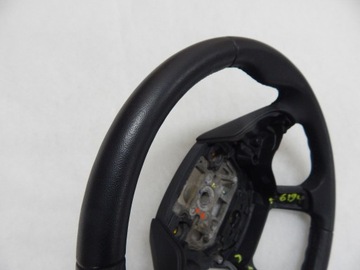 Ford Focus III Mk3 - красивый руль с круиз-контролем