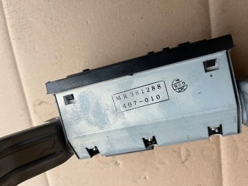 DISPLEJ HODINY MITSUBISHI CARISMA MR381288 1999-2004 EVROPA