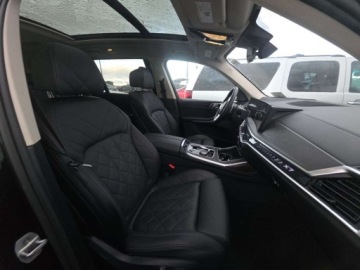 BMW X7 2025 BMW X7 xDrive40i 2025 3.0 Benzyna 375KM, zdjęcie 13