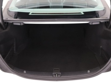 Mercedes Klasa C W205 Limuzyna 180 156KM 2018 Mercedes C 180 automat półskóra klima auto, zdjęcie 19