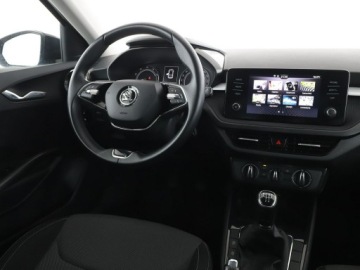 Skoda Fabia IV 1.0 TSI 95KM 2022 Škoda Fabia Skoda Fabia FV23% full LED, zdjęcie 15