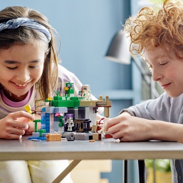 LEGO Minecraft 21189 Скелет в подземелье в подарок