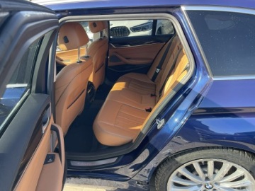 BMW Seria 5 F10-F11 Touring Facelifting 520d 190KM 2017 BMW 530 Luxury Line Xdrive Skóra Kamera Harman, zdjęcie 5