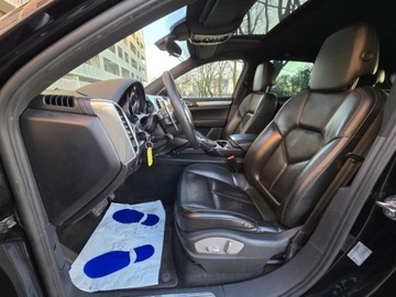 Porsche Cayenne I 3.0D Tiptronic S 240KM 2010 PORSCHE CAYENNE V6 3.0l diesel 239KM*Serwis, doinwestowany * Dokumentacja, zdjęcie 4