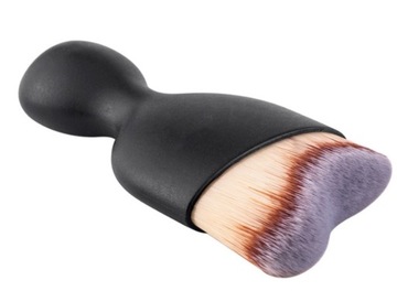 Кабуки ЩЕТКА ДЛЯ ТОНАЛЬНОГО ОСНОВАНИЯ, КОНТУРИРУЮЩЕЙ ПОРОШКИ