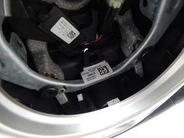 KIA VENGA - VOLANT KŮŽE OHŘÍVAČ VYHŘÍVANÁ ORIG. PĚKNÝ