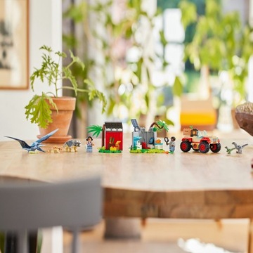 LEGO JURASSIC 76963 ЦЕНТР СПАСЕНИЯ ДЕТЕНЬКИ ДИНОЗАВРОВ