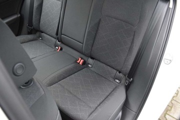 Volkswagen Golf VIII Variant 1.0 TSI 110KM 2023 Volkswagen Golf SalonPL 110KM Life Variant Pakiety Podgrzew.KierownicaFot, zdjęcie 31