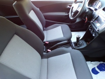 Volkswagen Polo V Hatchback 5d 1.2 60KM 2010 Volkswagen Polo KLIMA, zdjęcie 21