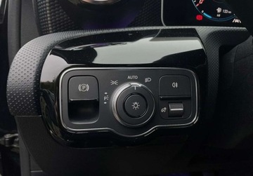 Mercedes Klasa A W177/V177 Hatchback 1.3 200 163KM 2018 Mercedes-Benz Klasa A 163KM VIRTUAL kamera108.000km 1.33 AUTOMAT zarejest, zdjęcie 32