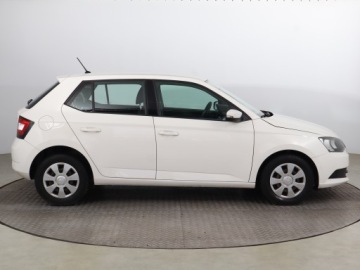 Skoda Fabia III Hatchback 1.2 TSI 90KM 2016 Skoda Fabia 1.2 TSI, Salon Polska, Klima, zdjęcie 5