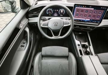 Volkswagen Passat B9 2024 Volkswagen Passat Elegance Pakiety, ACC, Head-Up, LED Matrix, GPS, ergoAc, zdjęcie 5