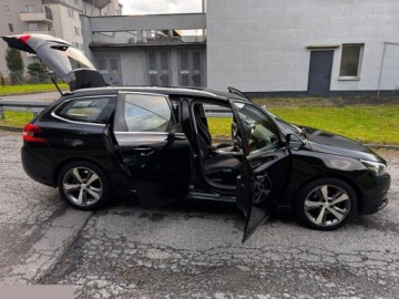 Peugeot 308 II SW Facelifting 1.2 PureTech 130KM 2018 Peugeot 308 1.2 130KM e-THP Stop &amp; Start Allure 2018r, zdjęcie 13