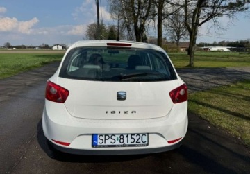 Seat Ibiza IV Hatchback 5d 1.4 MPI 85KM 2010 Seat Ibiza 1.4 Benzyna 86KM, zdjęcie 5