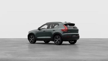 Volvo XC40 Crossover Facelifting 2.0 B4 197KM 2025 Volvo XC 40 Plus Dark B4 Mild Hybrid Benzyna, zdjęcie 8