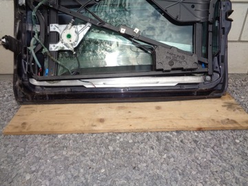 AUDI A3 8L FACELIFT 3D DVEŘE PRAVÉ LZ5L