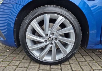 Skoda Octavia IV Kombi Plug-in 1.4 TSI iV Plug-In Hybrid 204KM 2021 Skoda Octavia 1.4iV PHEV 204 KM Style DSG Matrix KessyFull ACC Head-up Vir, zdjęcie 34