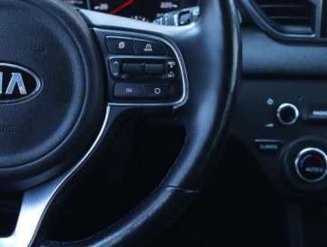 Kia Sportage IV SUV 2.0 CRDi 136KM 2017 Kia Sportage 2.0 CRDi, Serwis ASO, Skóra, Navi, zdjęcie 23