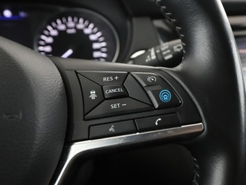 Nissan Qashqai II Crossover Facelifting 1.3 DIG-T  160KM 2019 Nissan Qashqai Tekna automat navi grzane fotele, zdjęcie 28