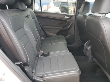 Volkswagen Tiguan II 2023 Volkswagen Tiguan Sel R-Line Black 2023 2.0 Benzyna 184KM, zdjęcie 11