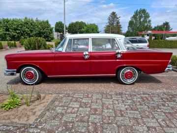 Mercedes Klasa S 1963 Mercedes W111 220SE 120KM, zdjęcie 2
