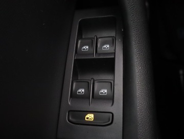 Skoda Rapid II Spaceback 1.2 TSI 110KM 2017 Skoda Rapid 1.2 TSI, Salon Polska, Klima, zdjęcie 19