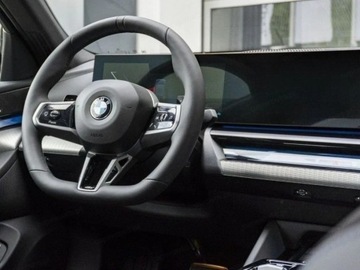 BMW Seria 5 G90-91 Touring 2.0 520d 197KM 2025 BMW Seria 5 520d xDrive Sport Sedan 2.0 (197KM) 2025, zdjęcie 9