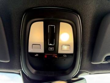 Volvo XC40 Crossover Facelifting 2.0 B3 163KM 2023 Volvo XC 40 RECHARGE nawi ful led SKÓRA panorama, zdjęcie 25